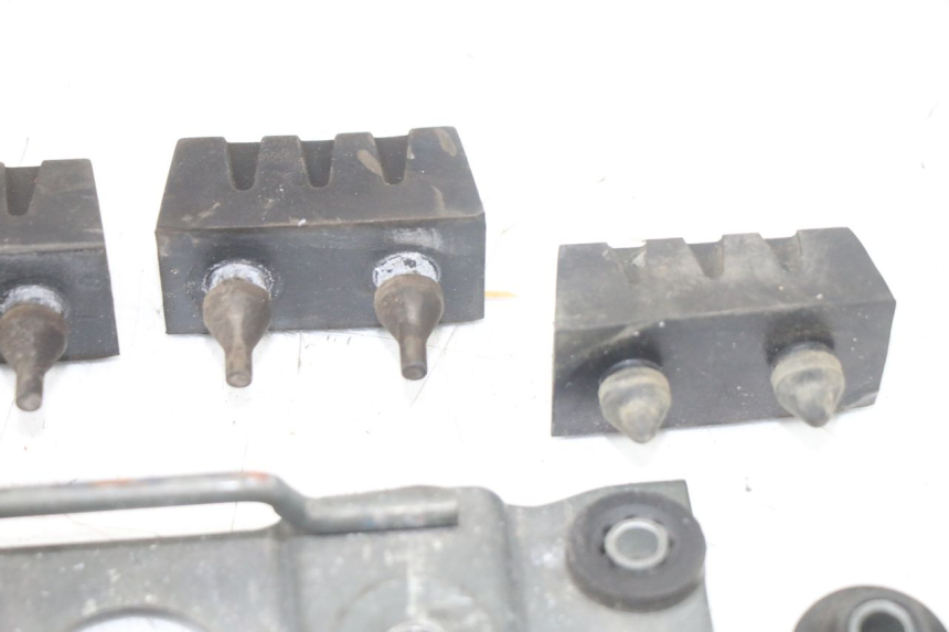 photo de SUPPORT RESERVOIR SUZUKI GSF S BANDIT 600 (2000 - 2004)