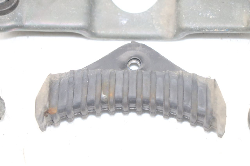 photo de SUPPORT RESERVOIR SUZUKI GSF S BANDIT 600 (2000 - 2004)