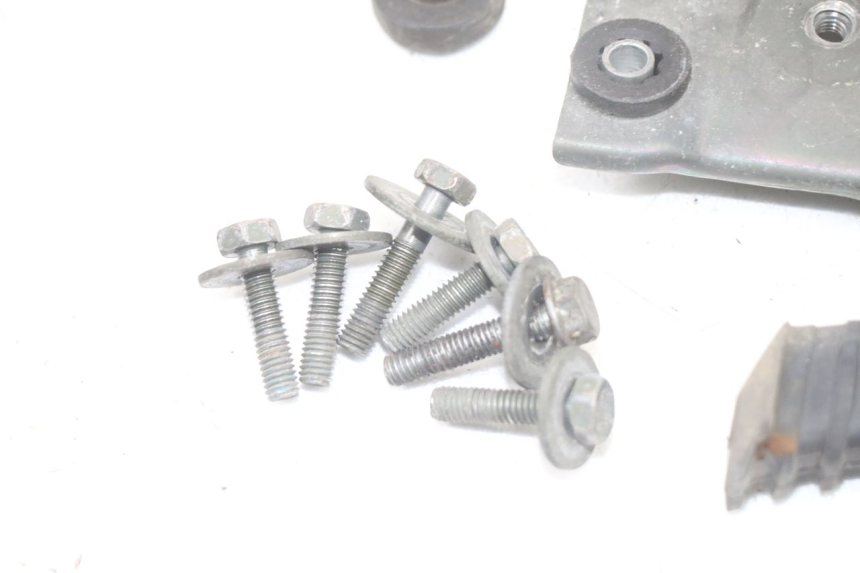 photo de SUPPORT RESERVOIR SUZUKI GSF S BANDIT 600 (2000 - 2004)