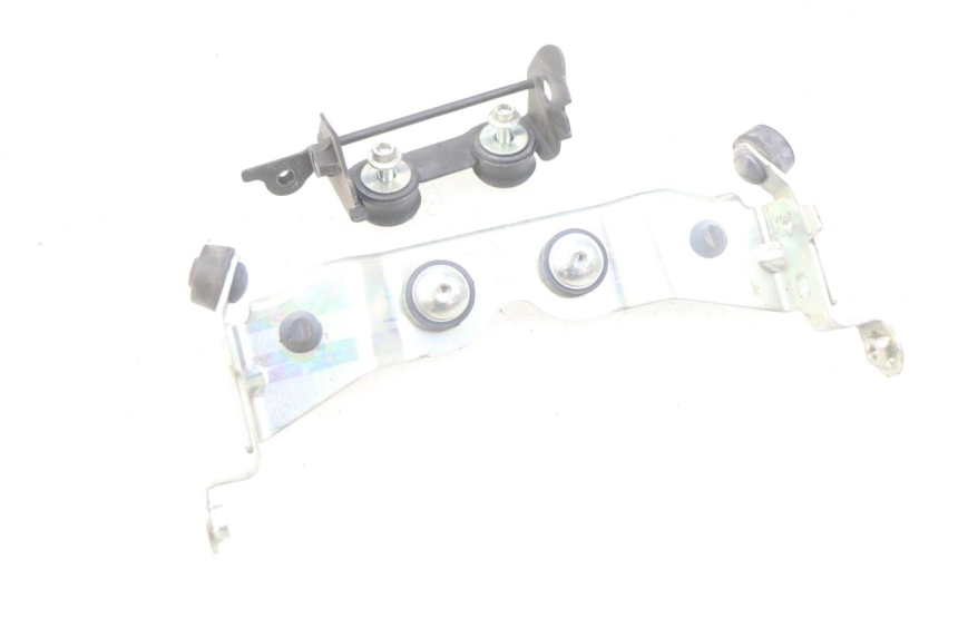 photo de SUPPORT RESERVOIR YAMAHA MT-07 MT07 700 (2018 - 2020)