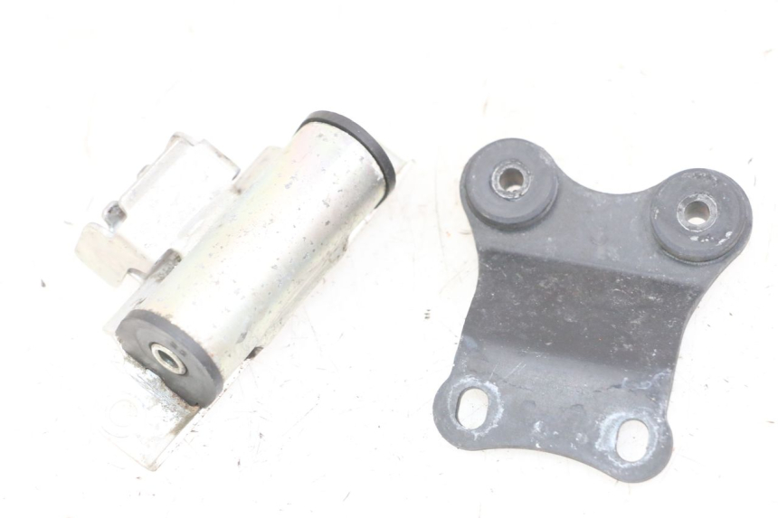 photo de SUPPORT RESERVOIR YAMAHA XJ6 ABS 600 (2008 - 2016)