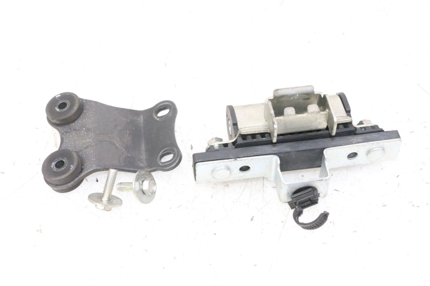 photo de SUPPORT RESERVOIR YAMAHA XJ6 ABS 600 (2008 - 2016)