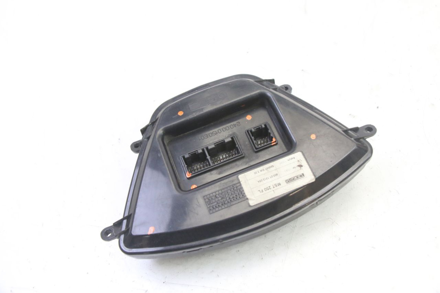 photo de TABLEAU DE BORD PIAGGIO X9 EVOLUTION 125 (2003 - 2007)