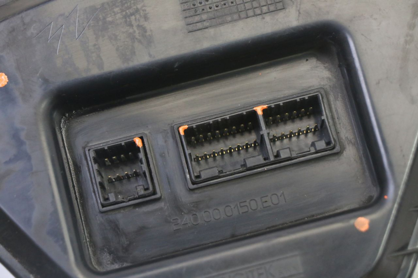 photo de TABLEAU DE BORD PIAGGIO X9 EVOLUTION 125 (2003 - 2007)