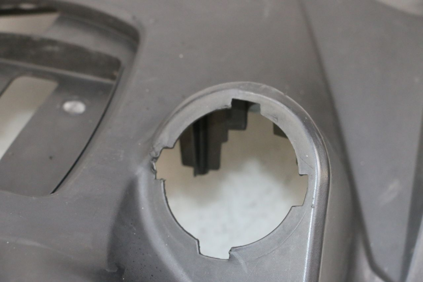 photo de TABLIER INTERIEUR KYMCO AGILITY 16+ 4T 50 (2018 - 2023) - Détail de la pièce