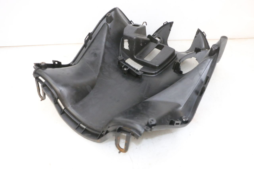 photo de TABLIER INTERIEUR KYMCO AGILITY 16+ 4T 50 (2018 - 2023) - Vue d’ensemble