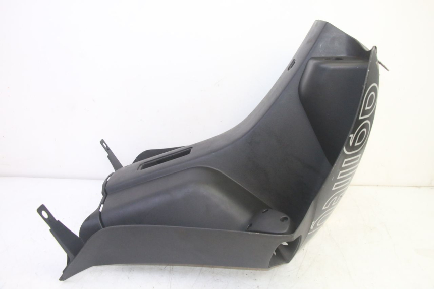 photo de TABLIER INTERIEUR KYMCO AGILITY 4T 50 (2018 - 2022) - Gros plan technique