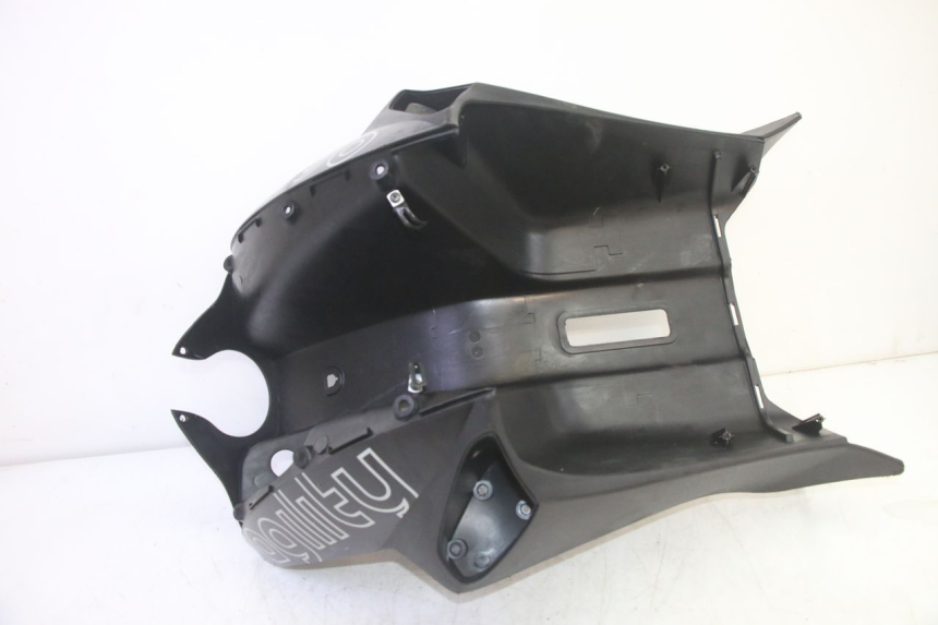 photo de TABLIER INTERIEUR KYMCO AGILITY 4T 50 (2018 - 2022) - Points de fixation