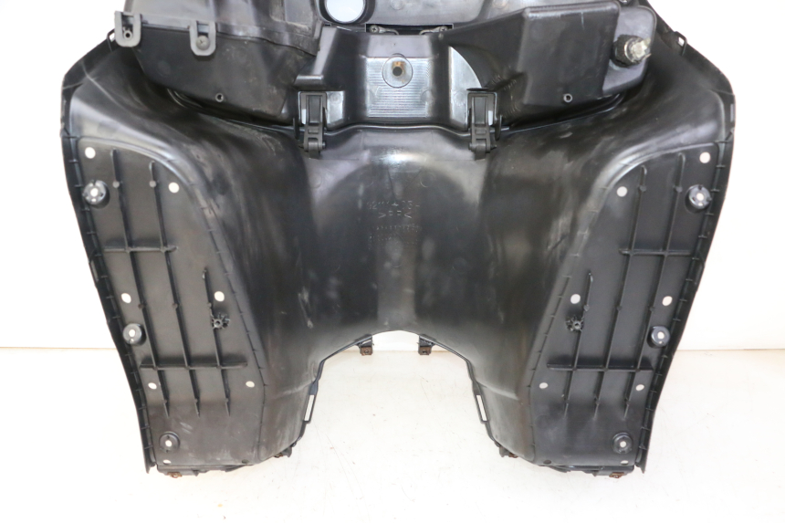 photo de TABLIER INTERIEUR SUZUKI BURGMAN 125 (2007 - 2014)