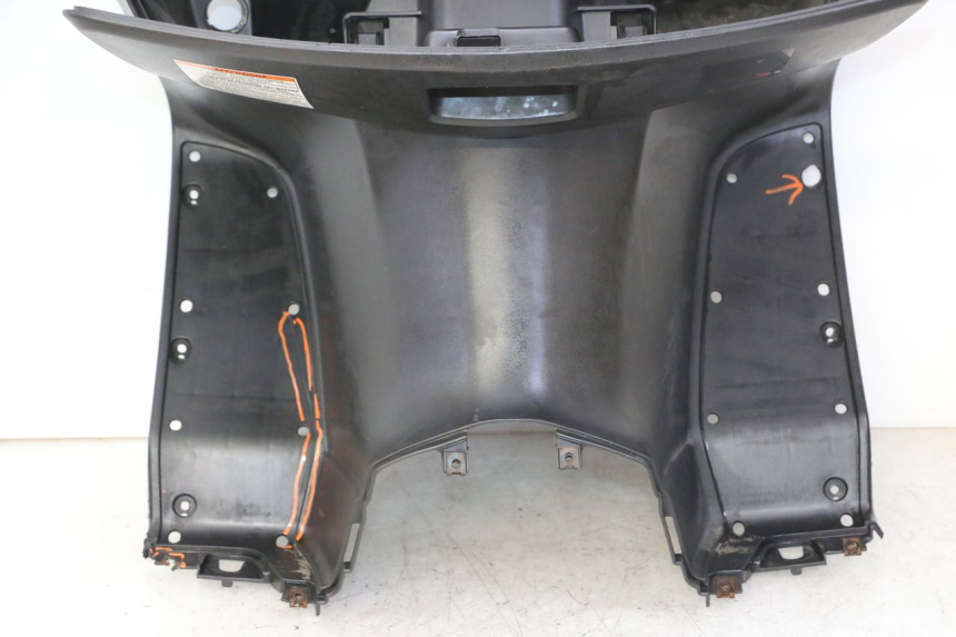 photo de TABLIER INTERIEUR SUZUKI BURGMAN 125 (2007 - 2014)