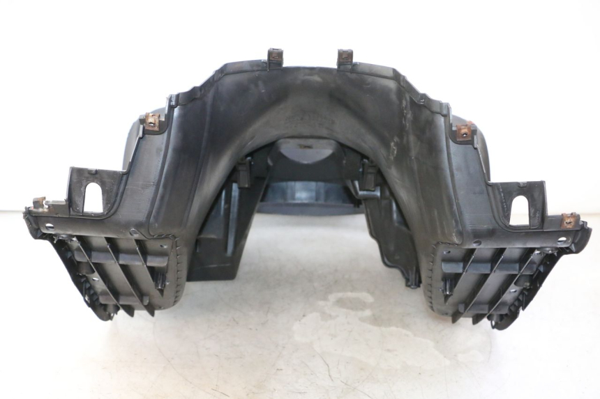 photo de TABLIER INTERIEUR SUZUKI BURGMAN 125 (2007 - 2014)