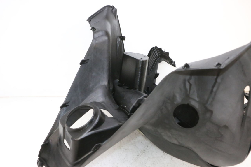 photo de TABLIER INTERIEUR JM MOTORS GTS 125 (2015 - 2019) - Vue d’ensemble