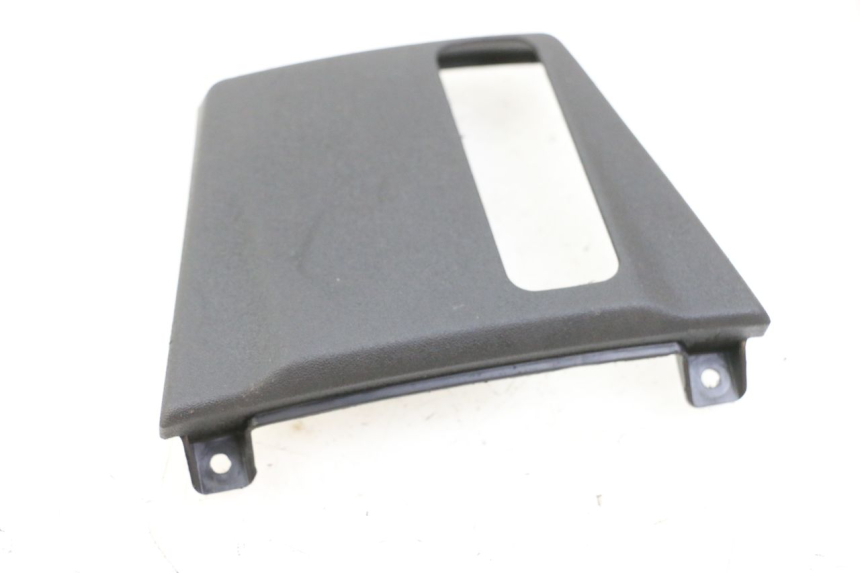 photo de TABLIER INTERIEUR INFERIEUR PIAGGIO MP3 500 (2014 - 2016)