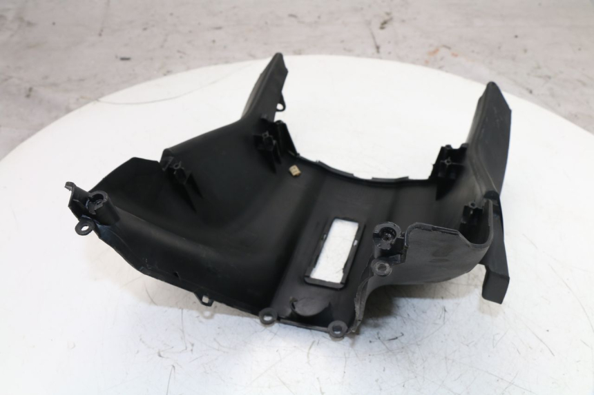 photo de TABLIER INTERIEUR INFERIEUR SYM ORBIT 50 (2008 - 2010)