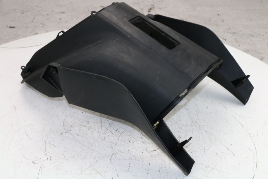 photo de TABLIER INTERIEUR INFERIEUR SYM ORBIT 50 (2008 - 2010)