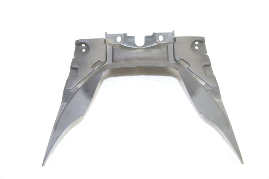 photo de TABLIER INTERIEUR INFERIEUR YAMAHA XMAX X-MAX 125 (2021 - 2025)