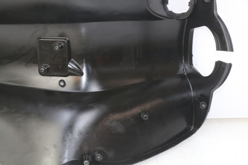 photo de TABLIER INTERIEUR PEUGEOT KISBEE 4T 50 (2018 - 2022)