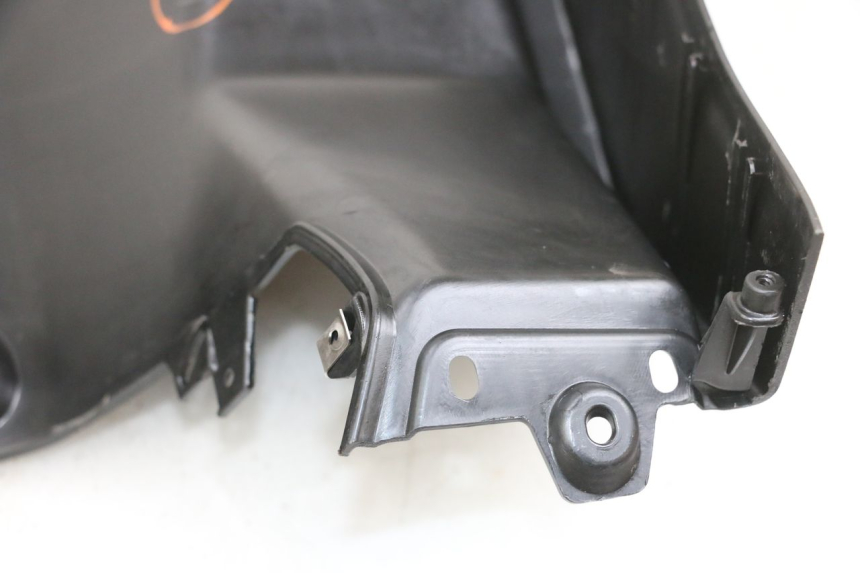 photo de TABLIER INTERIEUR PIAGGIO MP3 500 (2016 - 2018) - Zoom état d’usage