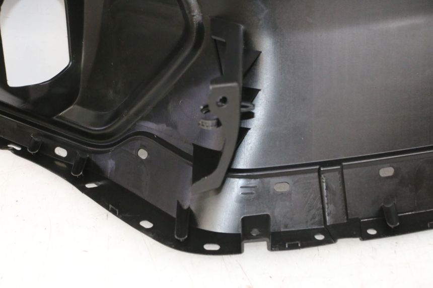 photo de TABLIER INTERIEUR YAMAHA NEO'S CORE 1 (2022 - 2026) - Zoom qualité