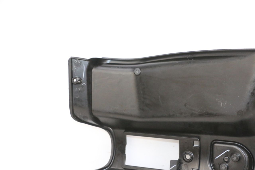 photo de TABLIER INTERIEUR PIAGGIO NEW TYPHOON 50 (2018 - 2021) - Photo complémentaire