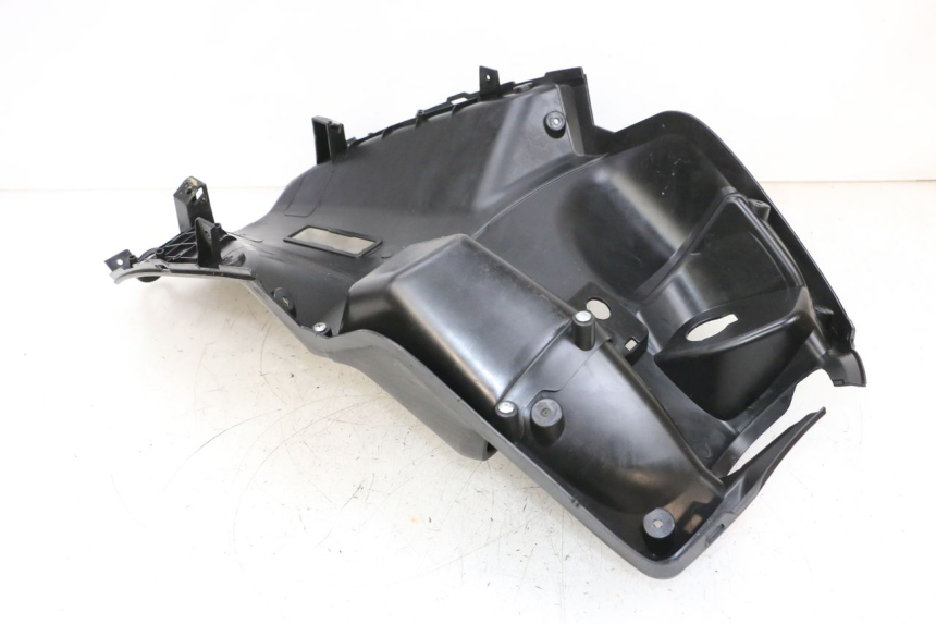 photo de TABLIER INTERIEUR JM MOTORS SANTANA 50 (2014 - 2023) - Détail de la pièce
