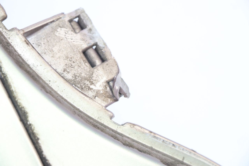 photo de TABLIER INTERIEUR APRILIA SCARABEO GT 125 (1999 - 2007)