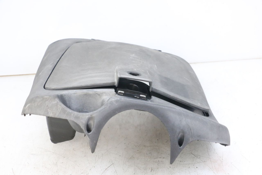 photo de TABLIER INTERIEUR APRILIA SCARABEO GT 125 (1999 - 2007)
