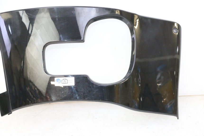 photo de TABLIER INTERIEUR SUPERIEUR HONDA FES S-WING SWING ABS 125 (2007 - 2015)