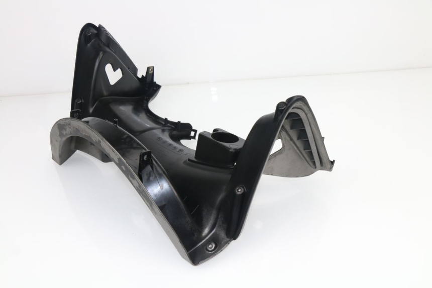 photo de TABLIER INTERIEUR SUPERIEUR KYMCO GRAND DINK 125 (2002 - 2007)