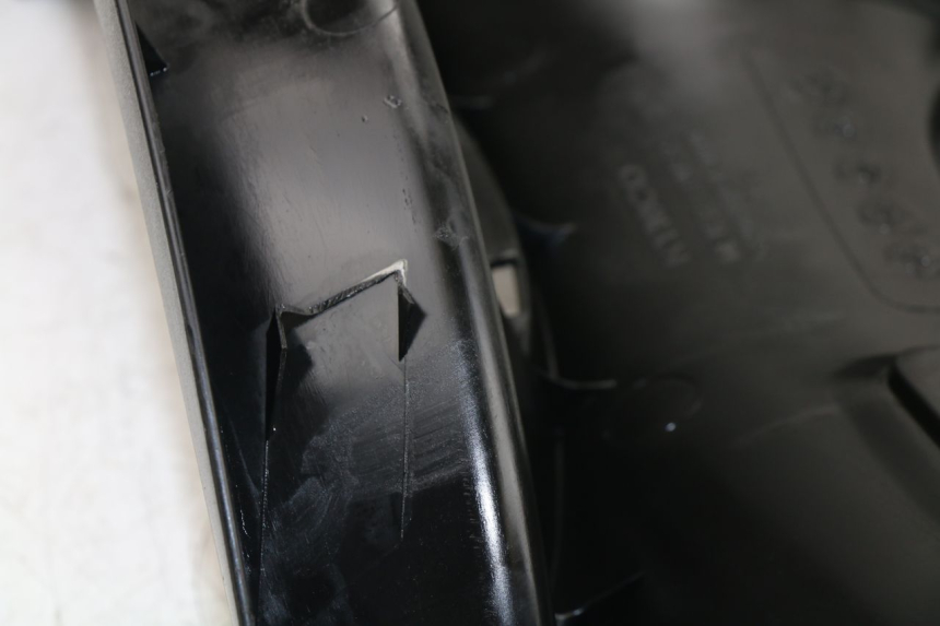 photo de TABLIER INTERIEUR SUPERIEUR KYMCO GRAND DINK 125 (2008 - 2014)