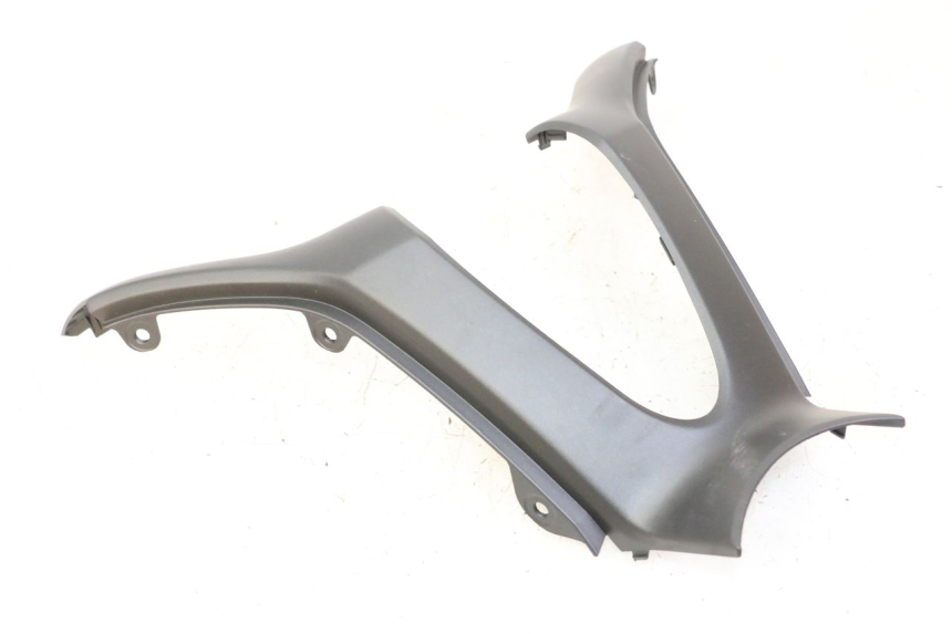 photo de TABLIER INTERIEUR SUPERIEUR YAMAHA XMAX X-MAX 125 (2021 - 2025)