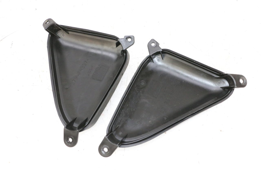 photo de TABLIER INTERIEUR SUPERIEUR YAMAHA X-MAX XMAX 125 (2010 - 2013) - Zoom état d’usage