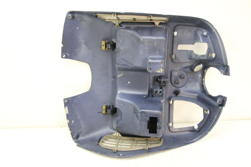 photo de TABLIER INTERIEUR PIAGGIO VESPA GRANTURISMO 125 (2003 - 2007)