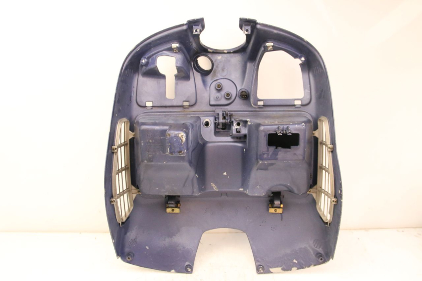photo de TABLIER INTERIEUR PIAGGIO VESPA GRANTURISMO 125 (2003 - 2007)