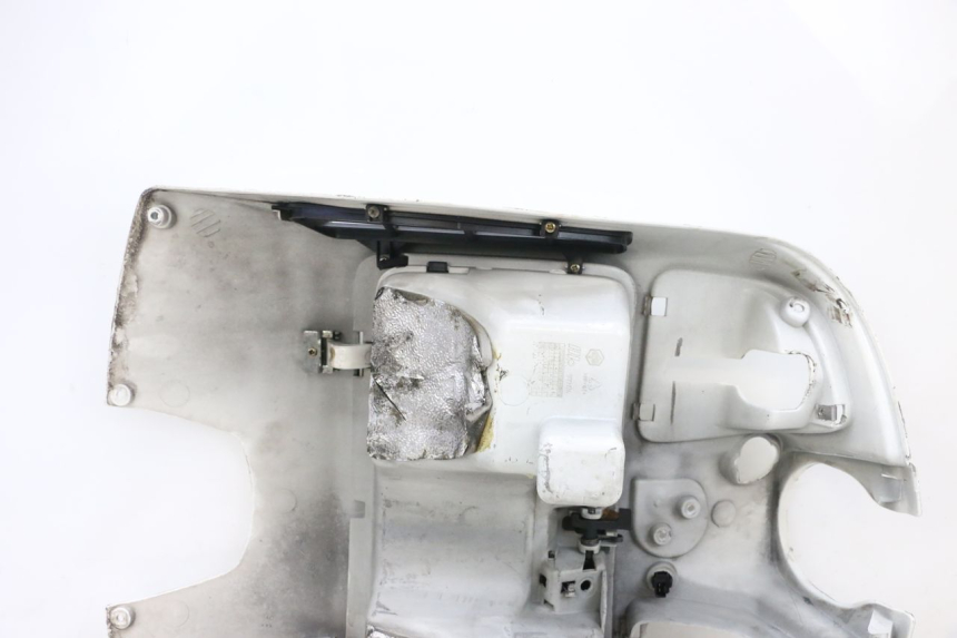 photo de TABLIER INTERIEUR PIAGGIO VESPA GTS SUPER IE 125 (2009 - 2016) - Vue produit