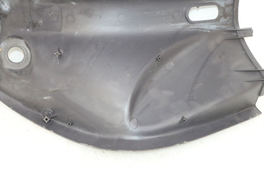 photo de TABLIER INTERIEUR PEUGEOT VIVACITY 100 (1999 - 2008) - Points de fixation