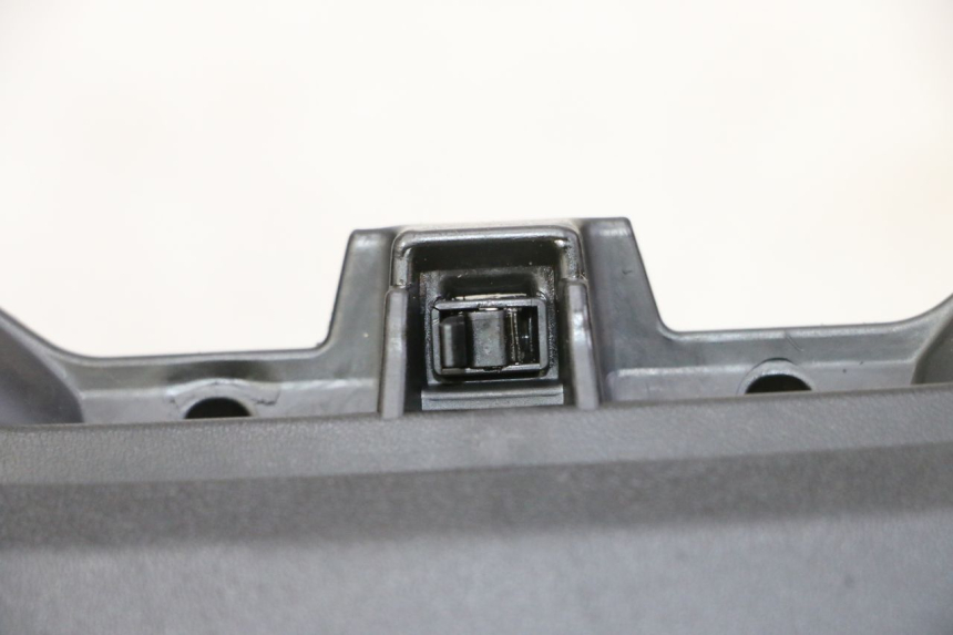 photo de TABLIER INTERIEUR YAMAHA X-MAX XMAX 125 (2010 - 2014)