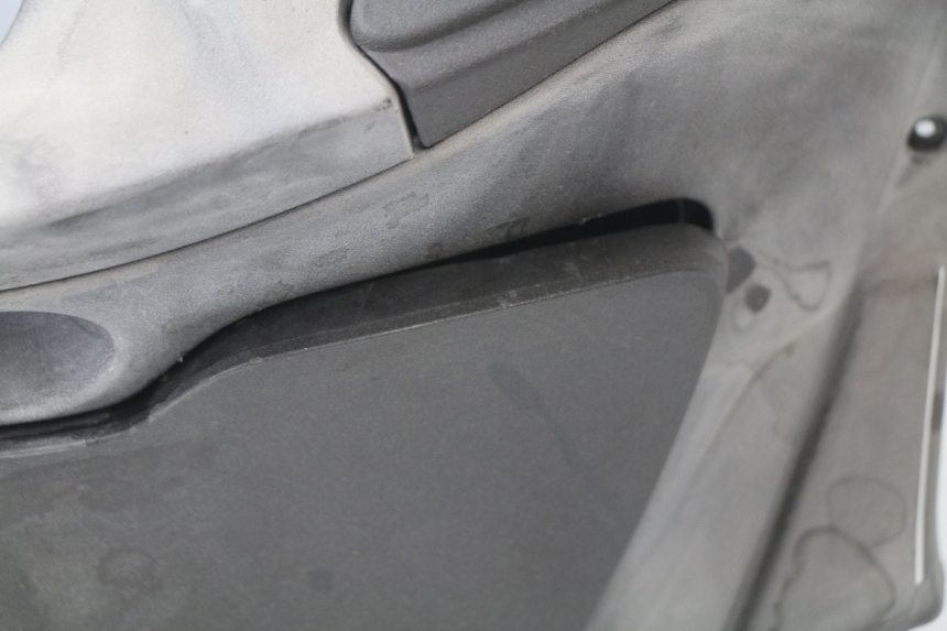 photo de TABLIER INTERIEUR PIAGGIO X9 EVOLUTION 125 (2003 - 2007)