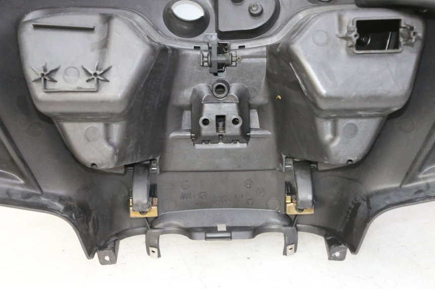 photo de TABLIER INTERIEUR PIAGGIO X9 EVOLUTION 125 (2003 - 2007)