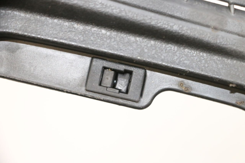 photo de TABLIER INTERIEUR PIAGGIO XEVO - X EVO 125 (2007 - 2016) - Marquages et références