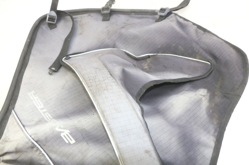 photo de TABLIER PROTECTION SUZUKI BURGMAN 650 (2002 - 2004)