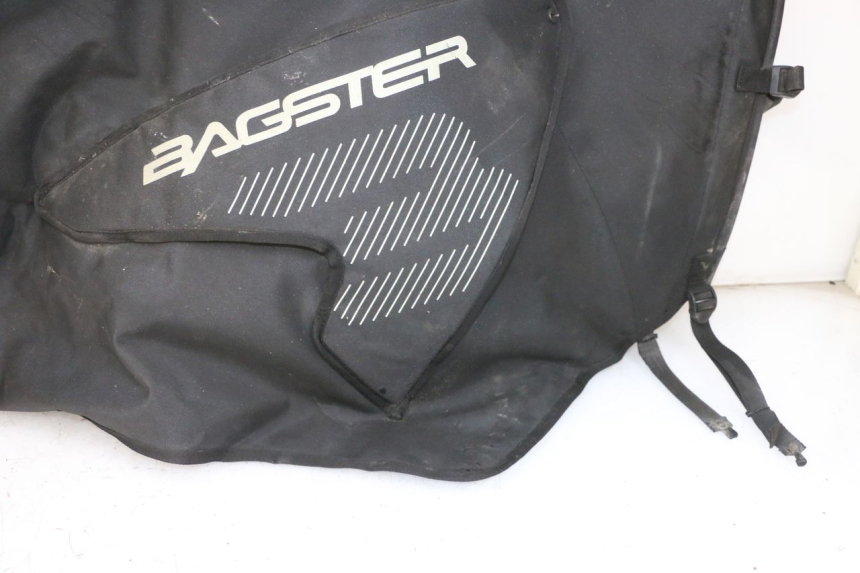 photo de TABLIER PROTECTION SUZUKI BURGMAN 650 (2013 - 2020)