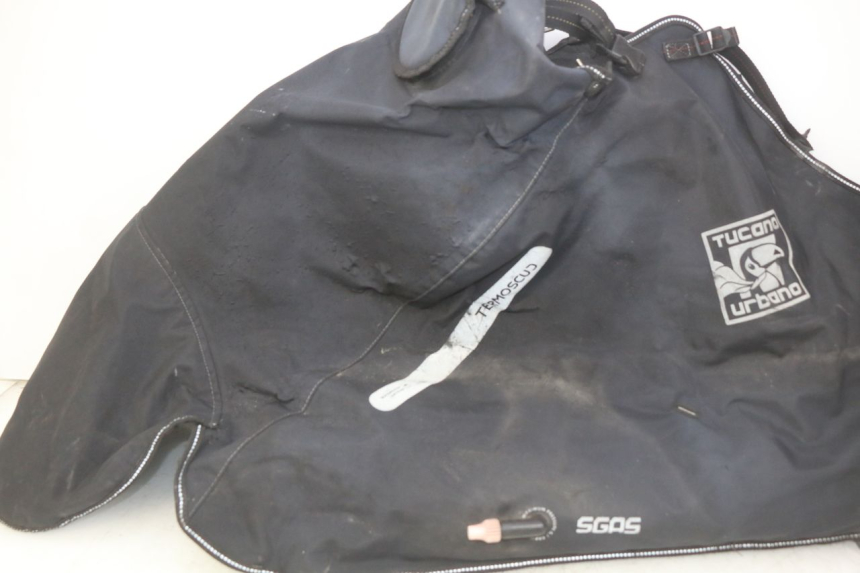 photo de TABLIER PROTECTION YAMAHA HW XENTER 125 (2011 - 2017)