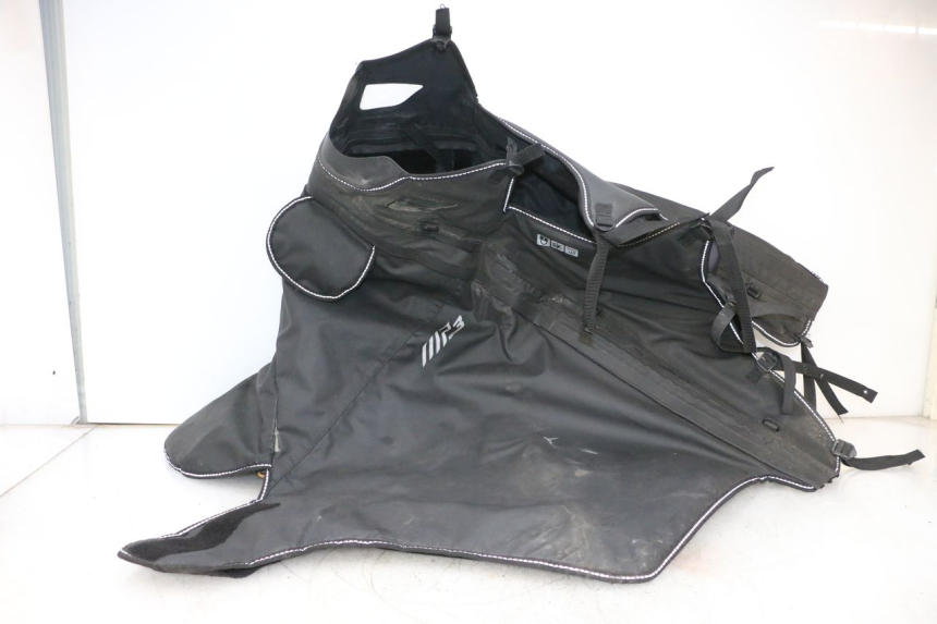 photo de TABLIER PROTECTION PIAGGIO MP3 HPE 300 (2019 - 2026) - Angle alternatif