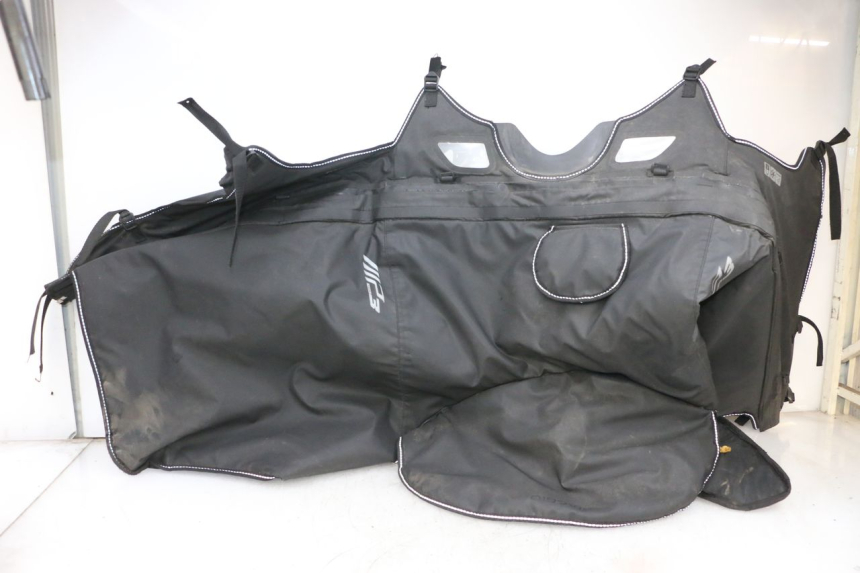 photo de TABLIER PROTECTION PIAGGIO MP3 HPE 300 (2019 - 2026) - Vue d’ensemble