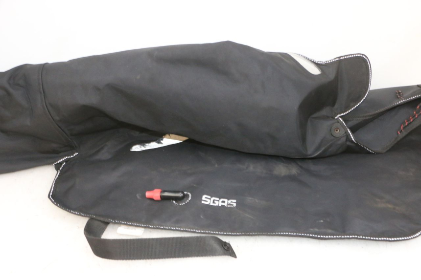 photo de TABLIER PROTECTION PIAGGIO MP3 500 (2016 - 2018) - Zoom composants