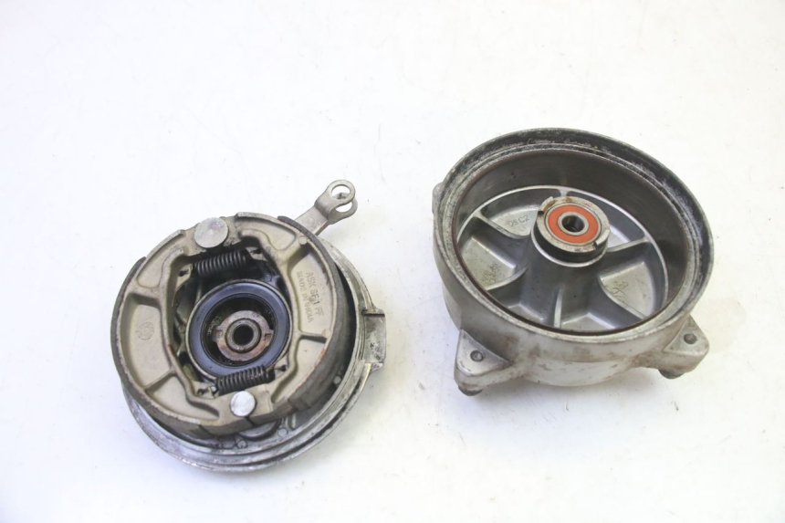 photo de TAMBOUR AVANT HONDA SCV LEAD 100 (2003 - 2007)