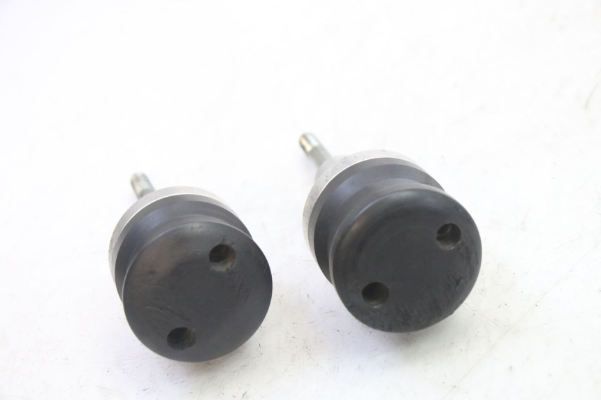 photo de TAMPON MOTEUR SUZUKI SV S 650 (2003 - 2009) - Points de fixation