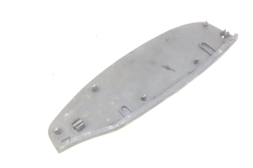 photo de TAPIS MARCHE PIED PIAGGIO BEVERLY 125 (2010 - 2015)
