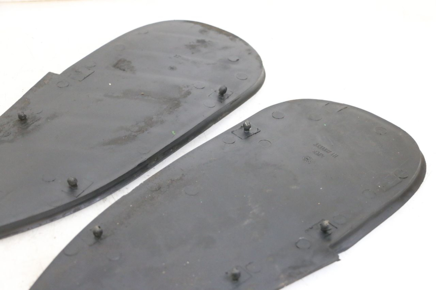 photo de TAPIS MARCHE PIED BMW C1 125 (2000 - 2003)